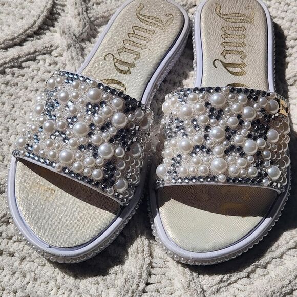 Juicy Couture Shoes - Juicy Couture white and silver pearl slides size 6
